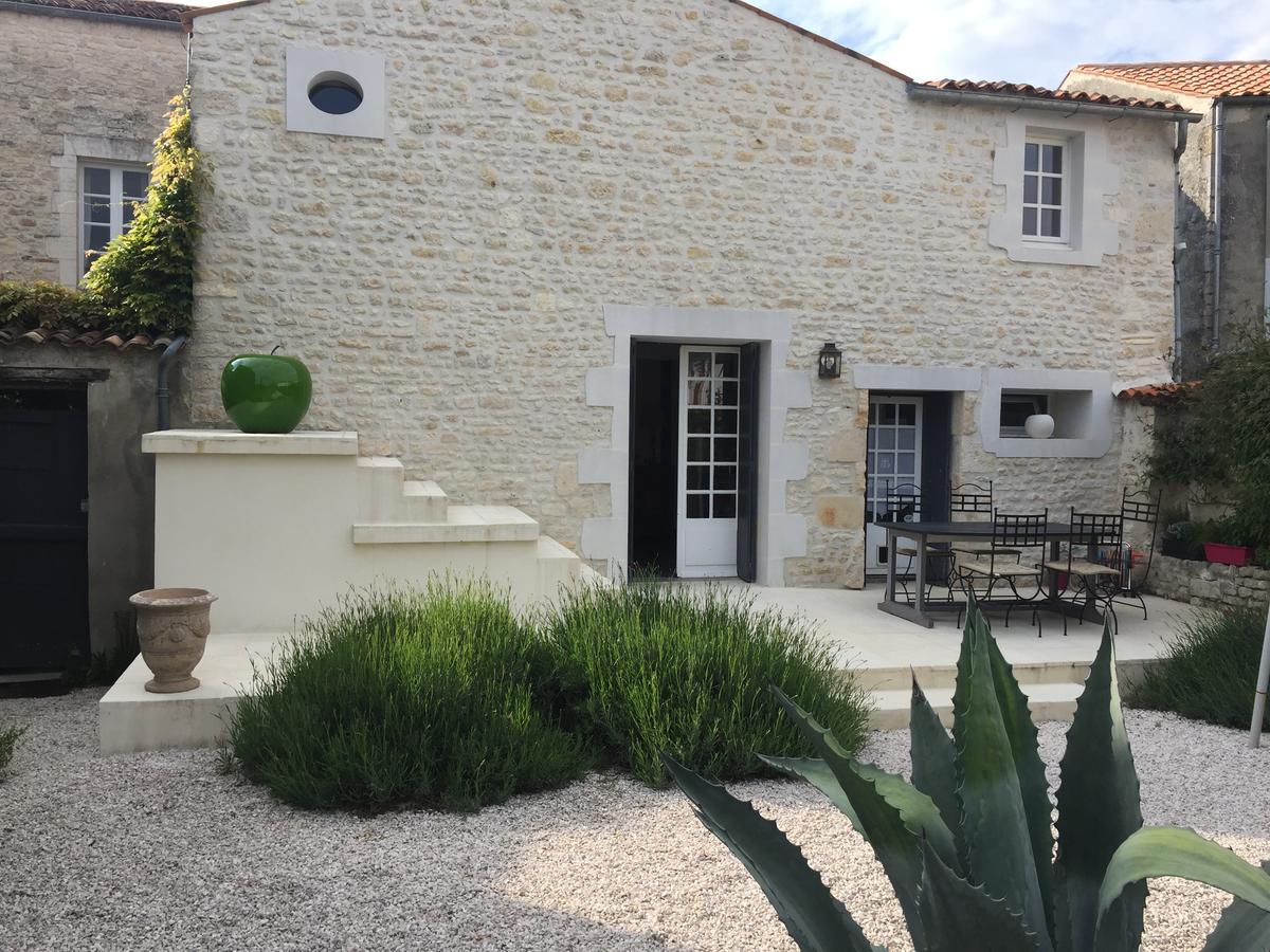 La Maison Du Baloir Thairé Esterno foto